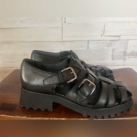 FREE PEOPLE - JANIS FISHERMAN SANDALS in size 7.5 - Picture 3 of 14